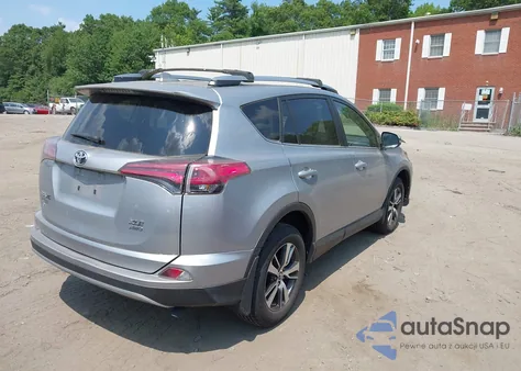 2018 Toyota Rav4 Xle из США, поврежденный, VIN JTMRFREV0JD249746